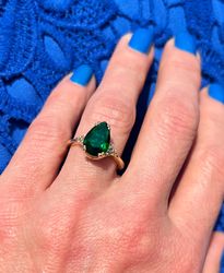 Emerald Ring - May Birthstone - Statement Ring - Gold Ring - Engagement Ring - Teardrop Ring - Cocktail Ring