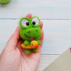 baby frog amigurumi crochet pattern