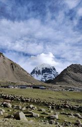 mountain of kanglong, tibet.