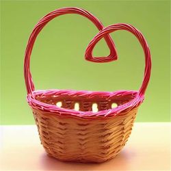 Heart shape straw basket with handle