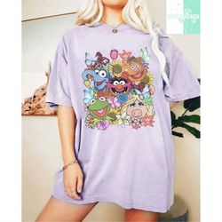 disney the muppets group flowers kermit frog gonzo miss piggy animal muppet halloween vintage retro comfort colors t-shi