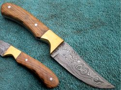 hand forged damascus steel skinner knife , custom hand made skinning knife