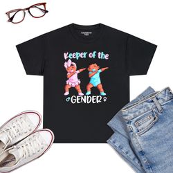 keeper of the gender reveal black baby announcement women t-shirt