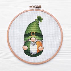 st patricks gnome cross stitch, gnome cross stitch pattern pdf irish cross stitch shamrock cross stitch instant download