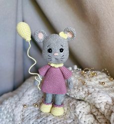 crochet pattern susie the mouse