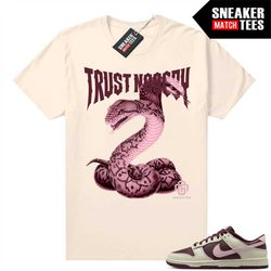 sb dunks valentines day sneaker match tees sail 'trust nobody'