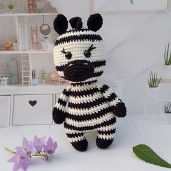 crochet zebra. crochet amigurumi zebra, amigurumi safari animals, crochet horse.