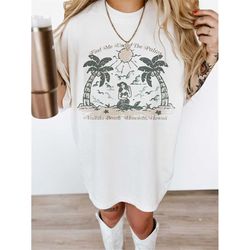 honolulu tee, hawaii summer shirt, comfort colors tee, vacation shirt, trendy y2k graphic tee