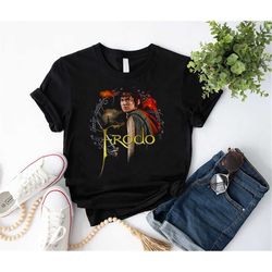 lord of the rings frodo baggins ring bearer elijah wood graphic t-shirt, frodo baggins shirt, frodo shirt, the lord of t