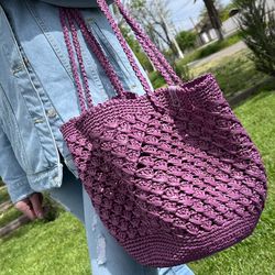 women knitted beach bag