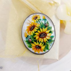 brooches for women: bright sunflowers with a ladybugs, miraculous rustic flower brooch, handmade mother of pearl brooch