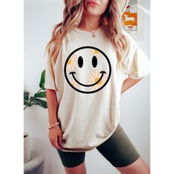 cute smile shirt, smiley face shirt, happy face shirt , happy face for men and women, daisy shirt, gift shirt, daisy smi