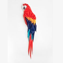 papercraft parrot. pdf