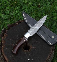 damascus hunting knife  custom hand made damascus steel skinner knife