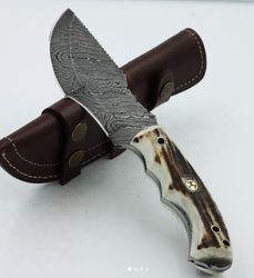 full tang tracker hunting knife , custom made hand made damascus steel tracker knife