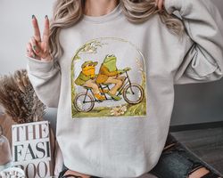 frog and toad crewneck sweatshirt , vintage classic book sweatshirt,cottagecore aesthetic sweatshirt, book lover sweatsh