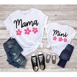 Mama and Mini Matching Flowers SVG, Floral Mom and Daughter Shirt SVG, Floral Matching Shirts svg, Floral Design, Cricut