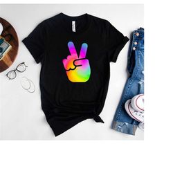 peace sign lgbt pride t-shirt, lgbtq rainbow peace sign shirt, gay pride lgbtq gift tee, pride hand tee,rainbow equality