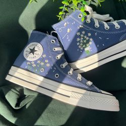 Custom Converse White Chrysanthemum Bouquet And Bees, Embroidered Logo Chrysanthemum Garden