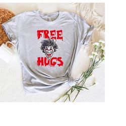 free hugs halloween evil killer scary clown horror gift graphic t-shirt,horror movie shirt,spooky season halloween tee,h