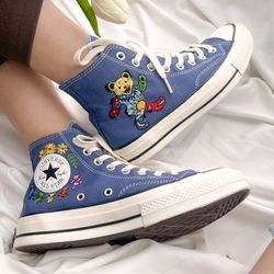 converse,converse hi tops,embroidered colorful bear ,converse high tops chuck taylor 1970s