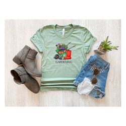 gardening tshirt, garden shirt, gardening gift, garden love tee, garden lover gift, gardener gift idea, mother's day gar