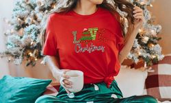 christmas t-shirt, love christmas, womens tee, unisex t-shirt, trendy christmas t-shirt