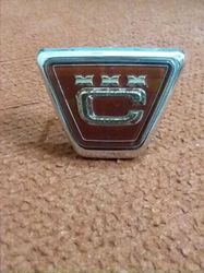 toyota indus corolla front grille emblem