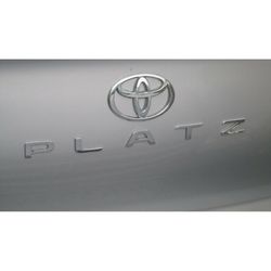 toyota platz car emblem