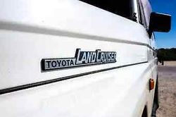 toyota land cruiser 2 piece emblem set