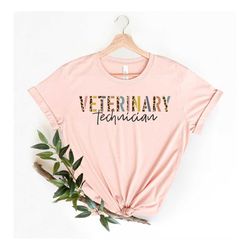veterinary technician shirt, cute vet gift for new vet, animal lover gift for her, vet tech shirt , birthday gift for ve