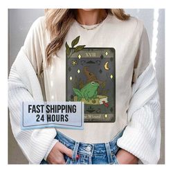the wizard frog tarot card tshirt, frog shirt, vintage frog shirt, vintage shirt, frog lover gift, gift for her, frog lo