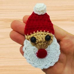 a crochet christmas santa hair clip pattern