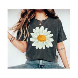 simple daisy graphic tee simple floral graphic tee floral graphic tee floral shirt summer shirt spring shirt trendy flor