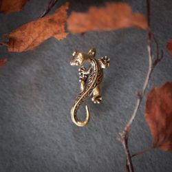 lizard handcrafted pendant. gekko necklace for her. tiny author jewelry.