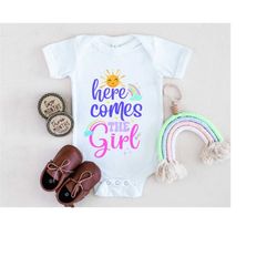 here comes the girl onesie, newborn girl coming home outfit, baby gril bodysuit, hospital 1st photos, new baby gift, bab