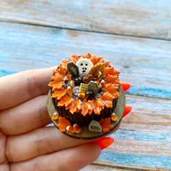 miniature halloween cake dollhouse decor