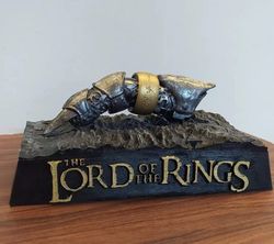 for lord of the rings fans, the lord of the rings figure, handpaint high detail, lord of the rings statue handpaint