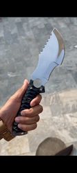 custom handmade d2 steel outdoor hunting tracker knife with resin handle.