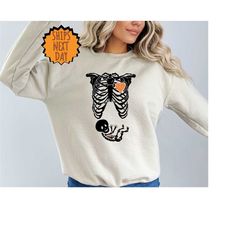 skeleton maternity halloween sweatshirt,pregnant skeleton sweater,halloween pregnancy sweater,halloween maternity sweate