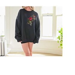 Botanical Rose Shirt, Trendy Pressed Flower Sweatshirt, Boho Wildflower Top, Cottagecore Aesthetic Shirt, Dark Academia
