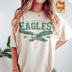 vintage philadelphia eagle football t-shirt, retro nfl philly football t-shirt, philadelphia eagles t-shirt