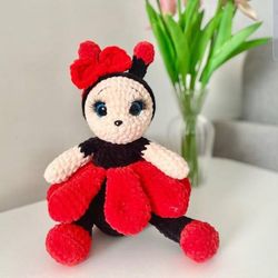 ladybug crochet pattern, amigurumi