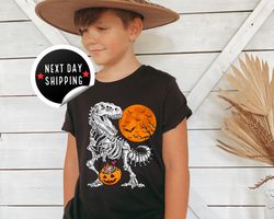 Halloween shirts, for Boys Kids Dinosaur Skeleton T rex Scary T-Shirt, Spooky Saurus Rex Shirt, Cute Halloween shirt, Di
