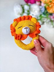 crochet rattle, rattle lion, crochet ratte toy, baby toy, baby rattle toy, 6 month baby toy, crochet toy, lion toy