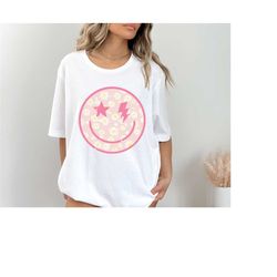 smiley face kids tee, kids daisy graphic tee, baby graphic tee, smiley face graphic tee, daisy baby graphic shirt