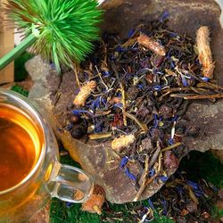 anti-aging vigor tea | black tea blend with sagan-dalia and pine bud