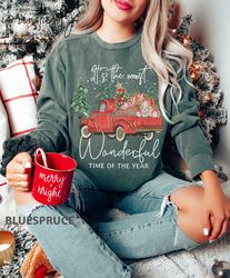 its the seaosn sweatee, christmas sweatshirt, retro christmas sweatshirt, iprintasty christmas, merry christmas comfort