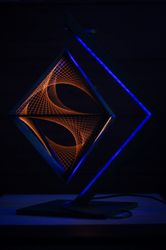 Octahedron-fluorescent Night Light With Stand