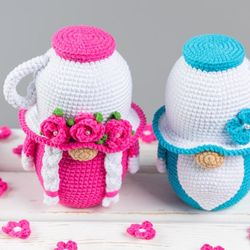 crochet patterns gnomes cups, crochet gnome patterns, crochet flowers pattern, gnomes with flowers amigurumi pattern, cr